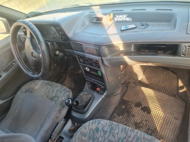 Зелений Деу Нексія, об'ємом двигуна 1.5 л та пробігом 200 тис. км за 800 $, фото 3 на Automoto.ua