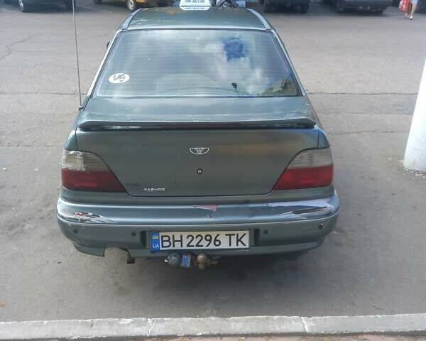 Зеленый Дэу Нексия, объемом двигателя 1.5 л и пробегом 420 тыс. км за 1500 $, фото 9 на Automoto.ua