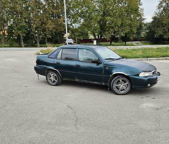 Зеленый Дэу Нексия, объемом двигателя 1.5 л и пробегом 200 тыс. км за 650 $, фото 2 на Automoto.ua