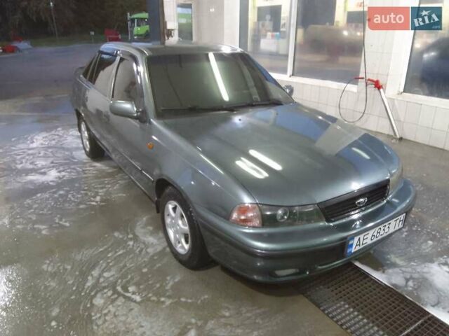 Зелений Деу Нексія, об'ємом двигуна 1.5 л та пробігом 150 тис. км за 3100 $, фото 2 на Automoto.ua