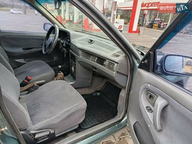 Зеленый Дэу Нексия, объемом двигателя 1.5 л и пробегом 119 тыс. км за 1799 $, фото 2 на Automoto.ua