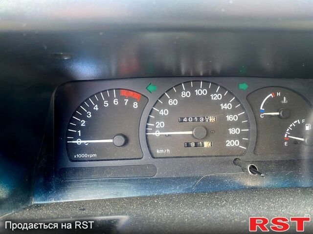 Зеленый Дэу Нексия, объемом двигателя 1.5 л и пробегом 140 тыс. км за 1450 $, фото 4 на Automoto.ua