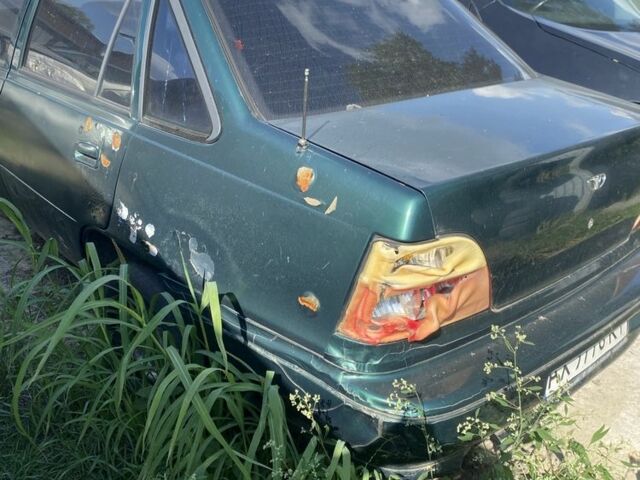 Дэу Нексия 1997 в Полтаве на Automoto.ua Зеленый Дэу Нексия, объемом двигателя 1.5 л и пробегом 3 тыс. км за 550 $, фото 2 на Automoto.ua