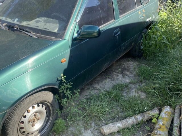 Дэу Нексия 1997 в Полтаве на Automoto.ua Зеленый Дэу Нексия, объемом двигателя 1.5 л и пробегом 3 тыс. км за 550 $, фото 1 на Automoto.ua