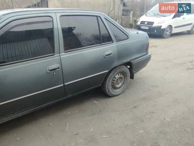 Зеленый Дэу Нексия, объемом двигателя 0 л и пробегом 200 тыс. км за 850 $, фото 2 на Automoto.ua