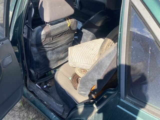 Дэу Нексия 1997 в Полтаве на Automoto.ua Зеленый Дэу Нексия, объемом двигателя 1.5 л и пробегом 3 тыс. км за 550 $, фото 5 на Automoto.ua
