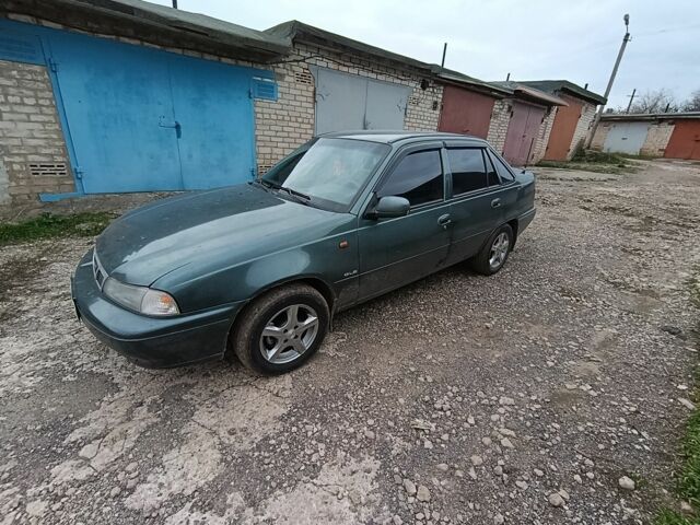 Зеленый Дэу Нексия, объемом двигателя 1.5 л и пробегом 119 тыс. км за 1300 $, фото 14 на Automoto.ua