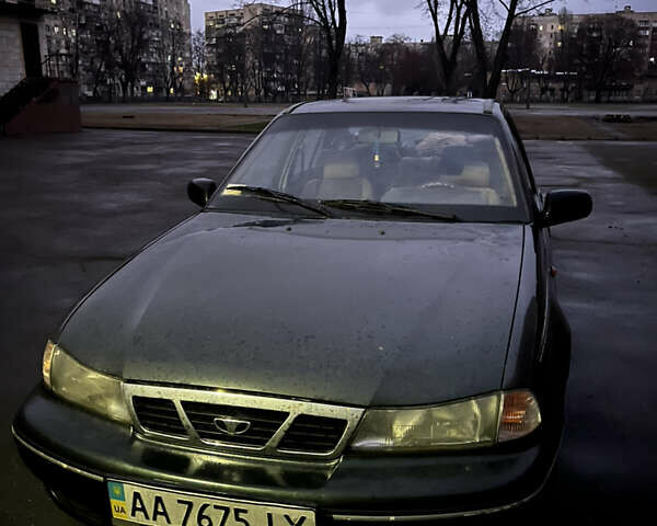 Зеленый Дэу Нексия, объемом двигателя 1.5 л и пробегом 169 тыс. км за 900 $, фото 1 на Automoto.ua