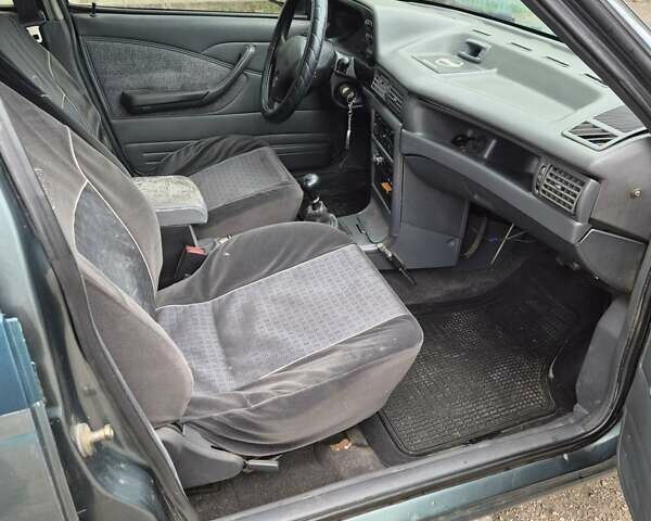 Дэу Нексия 2005 в Киеве на Automoto.ua Зеленый Дэу Нексия, объемом двигателя 1.5 л и пробегом 294 тыс. км за 1500 $, фото 8 на Automoto.ua