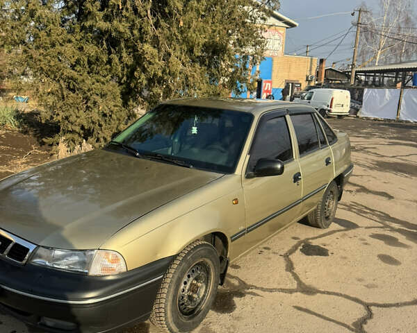 Дэу Нексия 2007 в Кривом Роге на Automoto.ua Зеленый Дэу Нексия, объемом двигателя 1.5 л и пробегом 225 тыс. км за 2350 $, фото 4 на Automoto.ua