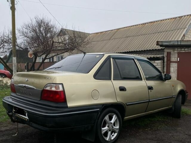 Зелений Деу Нексія, об'ємом двигуна 0 л та пробігом 210 тис. км за 2800 $, фото 1 на Automoto.ua