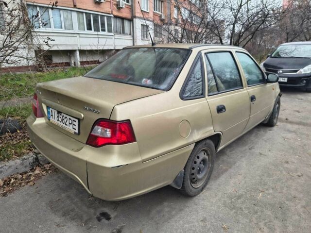 Зеленый Дэу Нексия, объемом двигателя 1.5 л и пробегом 99 тыс. км за 420 $, фото 1 на Automoto.ua