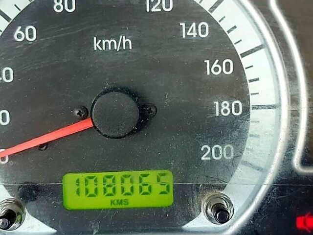 Зеленый Дэу Нексия, объемом двигателя 1.6 л и пробегом 108 тыс. км за 3000 $, фото 5 на Automoto.ua