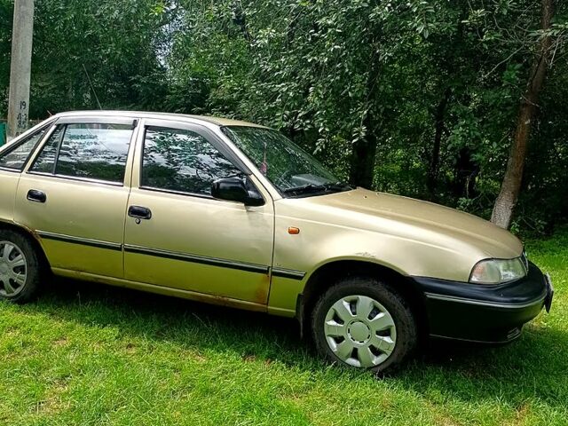 Зелений Деу Нексія, об'ємом двигуна 1.5 л та пробігом 280 тис. км за 1450 $, фото 2 на Automoto.ua