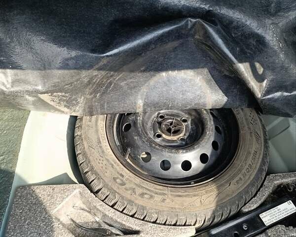 Зелений Деу Нексія, об'ємом двигуна 1.5 л та пробігом 94 тис. км за 2900 $, фото 3 на Automoto.ua