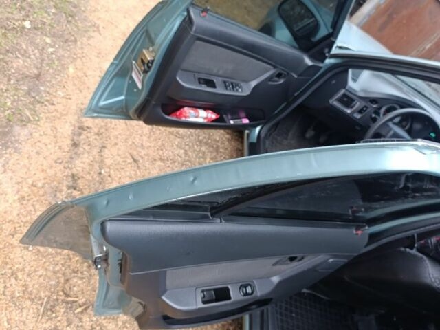 Зеленый Дэу Нексия, объемом двигателя 1.5 л и пробегом 160 тыс. км за 3000 $, фото 5 на Automoto.ua