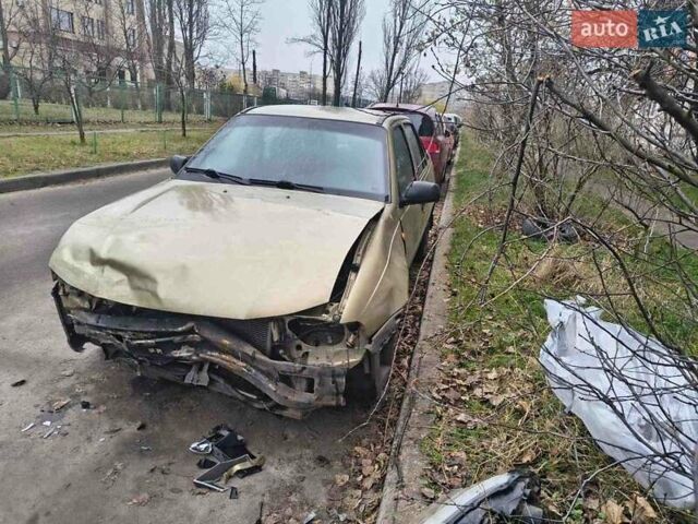 Зеленый Дэу Нексия, объемом двигателя 1.5 л и пробегом 99 тыс. км за 420 $, фото 2 на Automoto.ua