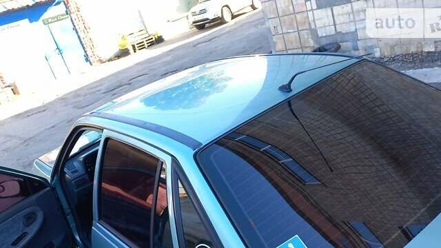 Зеленый Дэу Нексия, объемом двигателя 1.6 л и пробегом 280 тыс. км за 1950 $, фото 2 на Automoto.ua