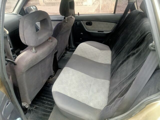 Зеленый Дэу Нексия, объемом двигателя 1.6 л и пробегом 232 тыс. км за 1900 $, фото 5 на Automoto.ua