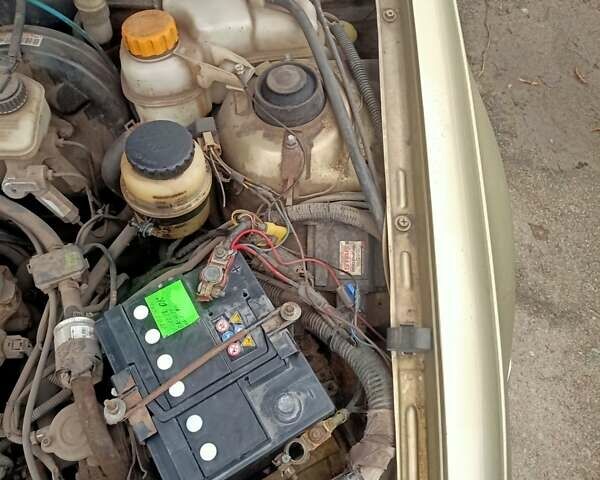 Зеленый Дэу Нексия, объемом двигателя 1.6 л и пробегом 232 тыс. км за 1900 $, фото 14 на Automoto.ua