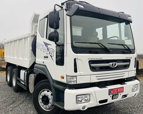 Білий Деу Новус, об'ємом двигуна 7.6 л та пробігом 1000 тис. км за 124452 $, фото 4 на Automoto.ua