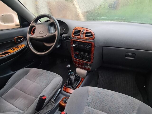 Белый Дэу Нубира, объемом двигателя 0 л и пробегом 75 тыс. км за 500 $, фото 6 на Automoto.ua