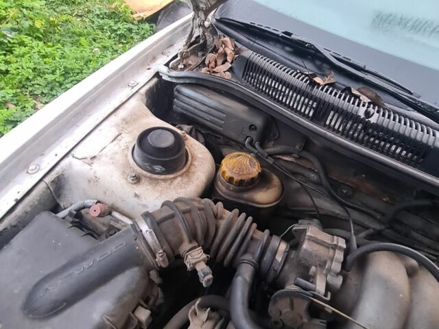 Белый Дэу Нубира, объемом двигателя 0 л и пробегом 75 тыс. км за 500 $, фото 1 на Automoto.ua