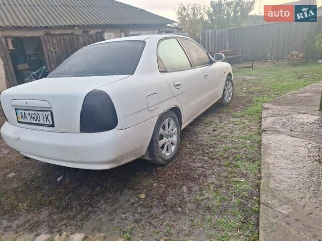 Белый Дэу Нубира, объемом двигателя 1.6 л и пробегом 10 тыс. км за 1800 $, фото 4 на Automoto.ua