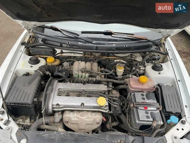 Белый Дэу Нубира, объемом двигателя 1.6 л и пробегом 250 тыс. км за 1500 $, фото 12 на Automoto.ua