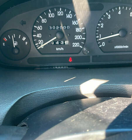 Белый Дэу Нубира, объемом двигателя 1.6 л и пробегом 302 тыс. км за 1500 $, фото 6 на Automoto.ua