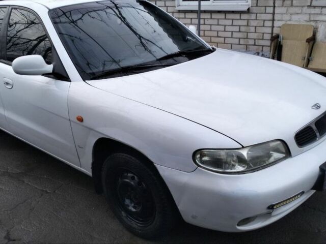 Белый Дэу Нубира, объемом двигателя 1.6 л и пробегом 349 тыс. км за 2200 $, фото 7 на Automoto.ua