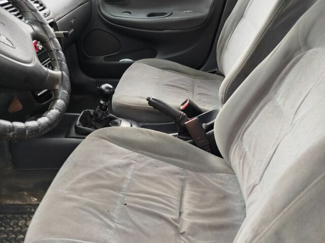 Дэу Нубира 1998 в Камень-Каширский на Automoto.ua Белый Дэу Нубира, объемом двигателя 1.6 л и пробегом 270 тыс. км за 1230 $, фото 10 на Automoto.ua