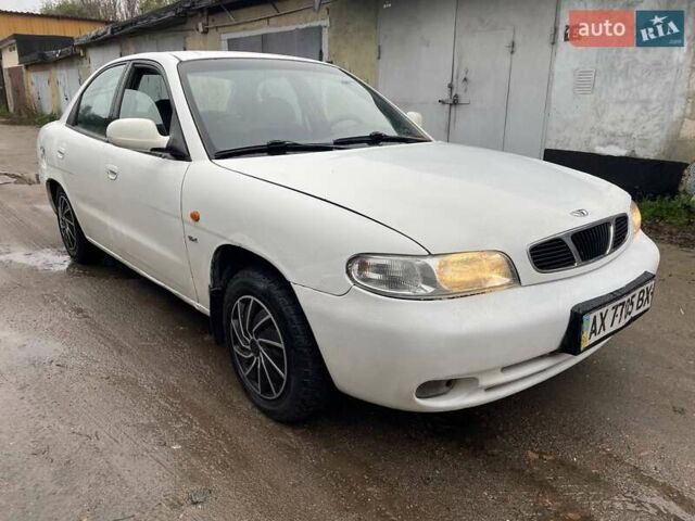 Белый Дэу Нубира, объемом двигателя 1.6 л и пробегом 250 тыс. км за 1500 $, фото 5 на Automoto.ua