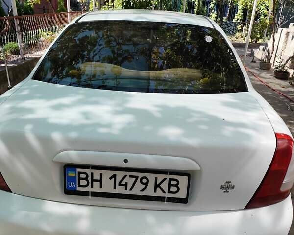 Белый Дэу Нубира, объемом двигателя 1.6 л и пробегом 348 тыс. км за 2500 $, фото 9 на Automoto.ua