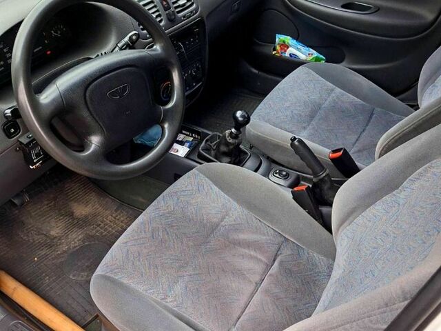 Білий Деу Нубіра, об'ємом двигуна 1.6 л та пробігом 171 тис. км за 2500 $, фото 7 на Automoto.ua