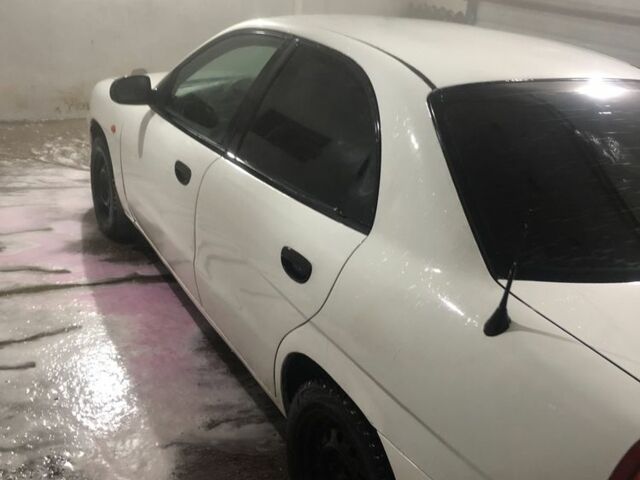 Белый Дэу Нубира, объемом двигателя 1.6 л и пробегом 400 тыс. км за 1800 $, фото 4 на Automoto.ua