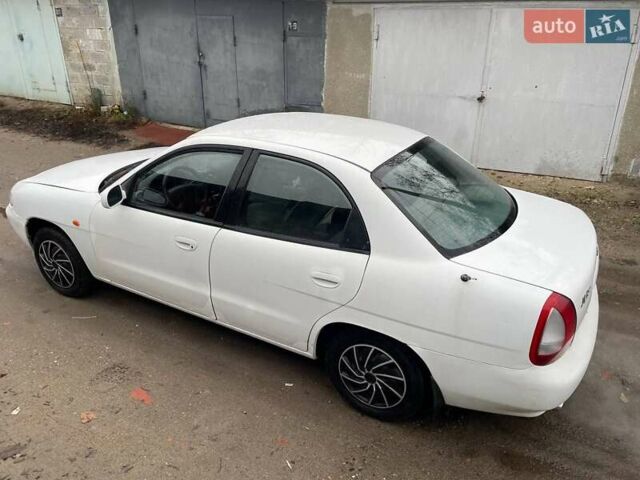 Белый Дэу Нубира, объемом двигателя 1.6 л и пробегом 250 тыс. км за 1500 $, фото 8 на Automoto.ua