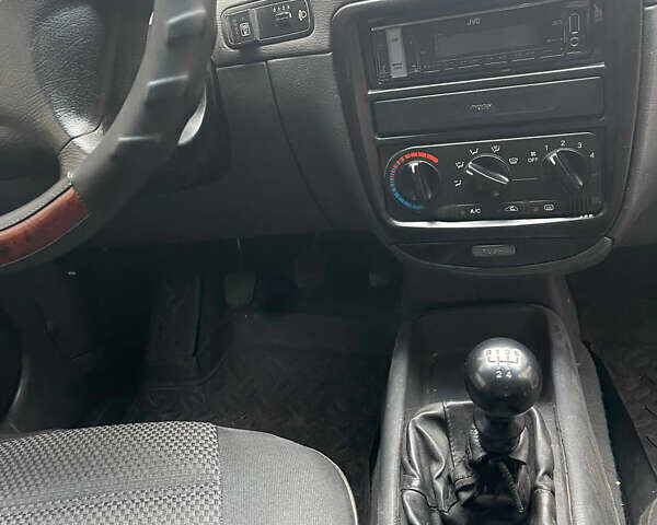 Белый Дэу Нубира, объемом двигателя 1.6 л и пробегом 271 тыс. км за 2300 $, фото 7 на Automoto.ua