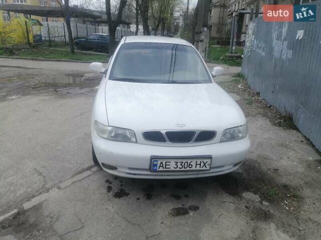 Белый Дэу Нубира, объемом двигателя 0 л и пробегом 300 тыс. км за 2100 $, фото 1 на Automoto.ua