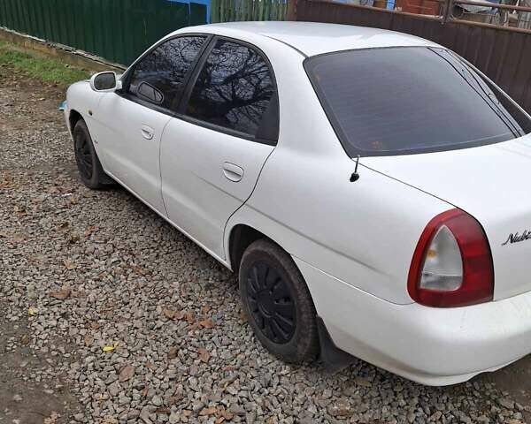 Белый Дэу Нубира, объемом двигателя 1.6 л и пробегом 173 тыс. км за 2099 $, фото 4 на Automoto.ua