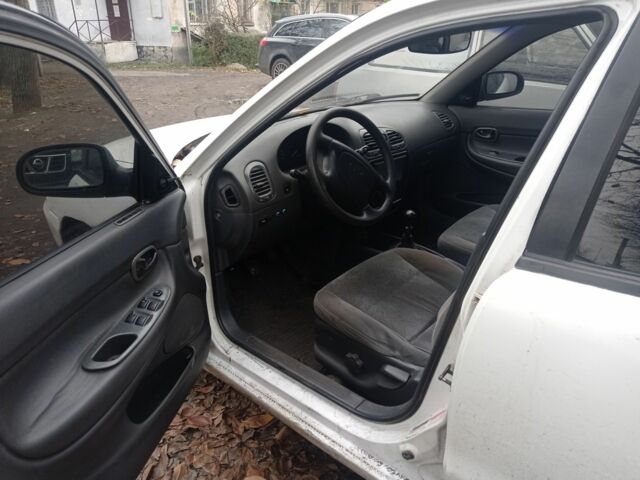 Белый Дэу Нубира, объемом двигателя 0 л и пробегом 280 тыс. км за 1000 $, фото 2 на Automoto.ua