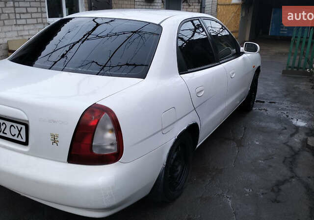 Білий Деу Нубіра, об'ємом двигуна 1.6 л та пробігом 349 тис. км за 2200 $, фото 5 на Automoto.ua