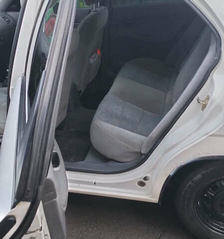 Білий Деу Нубіра, об'ємом двигуна 1.6 л та пробігом 349 тис. км за 2200 $, фото 3 на Automoto.ua