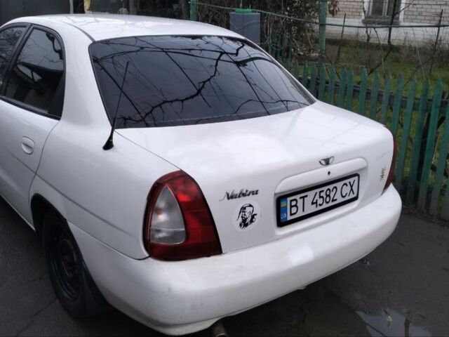 Белый Дэу Нубира, объемом двигателя 1.6 л и пробегом 349 тыс. км за 2200 $, фото 4 на Automoto.ua