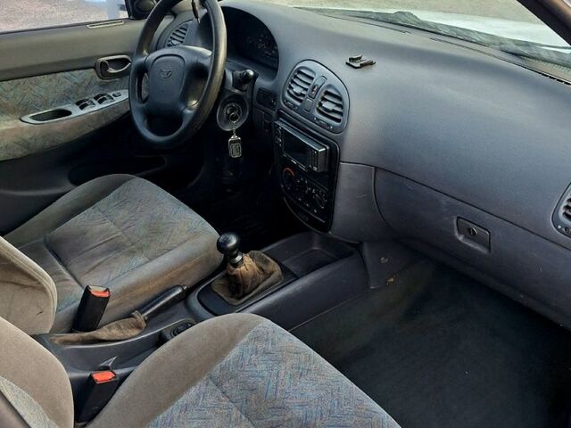 Дэу Нубира 1998 в Харькове на Automoto.ua Белый Дэу Нубира, объемом двигателя 1.6 л и пробегом 230 тыс. км за 1100 $, фото 5 на Automoto.ua