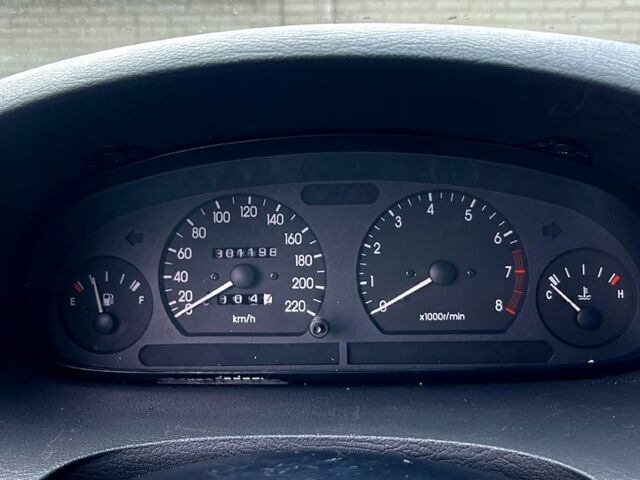 Білий Деу Нубіра, об'ємом двигуна 1.6 л та пробігом 301 тис. км за 1800 $, фото 6 на Automoto.ua