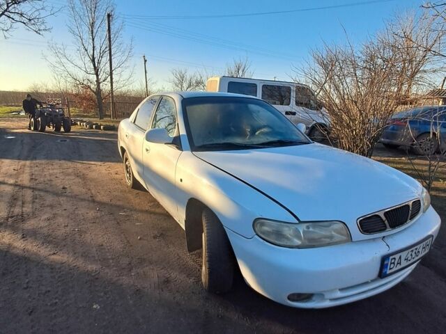 Білий Деу Нубіра, об'ємом двигуна 1.6 л та пробігом 230 тис. км за 700 $, фото 4 на Automoto.ua