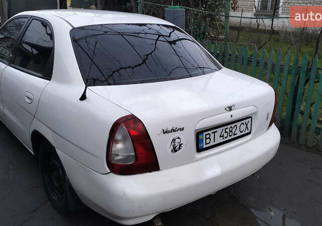 Білий Деу Нубіра, об'ємом двигуна 1.6 л та пробігом 349 тис. км за 2200 $, фото 7 на Automoto.ua