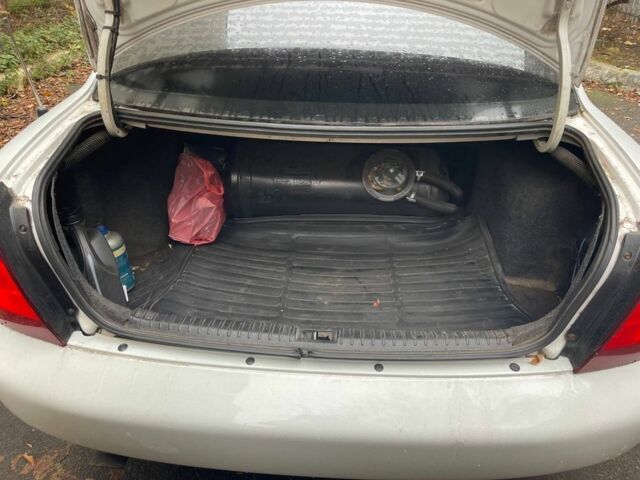 Белый Дэу Нубира, объемом двигателя 1.6 л и пробегом 271 тыс. км за 2300 $, фото 5 на Automoto.ua