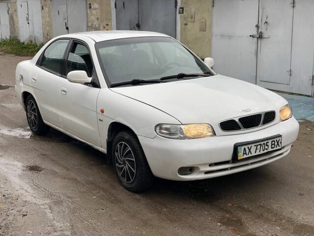 Білий Деу Нубіра, об'ємом двигуна 1.6 л та пробігом 250 тис. км за 1500 $, фото 3 на Automoto.ua